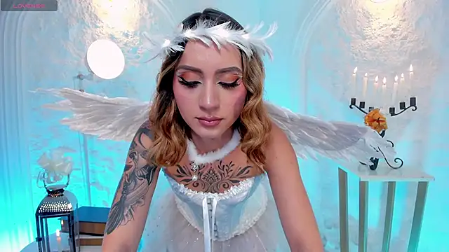 MollySundersX online show from 10.23.25