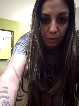 Snapshot of IndiaBlaze chatting on 02.28.25 IndiaBlaze online show from 02.28.25