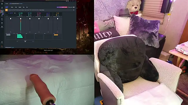 Snapshot of IndiaBlaze chatting on 09.12.25 IndiaBlaze online show from 09.12.25