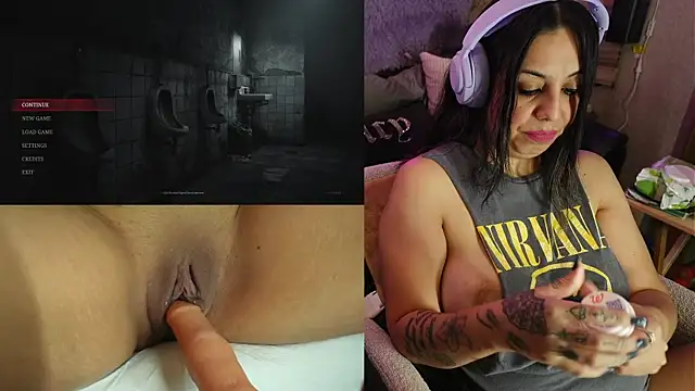 Snapshot of IndiaBlaze chatting on 10.10.25 IndiaBlaze online show from 10.10.25