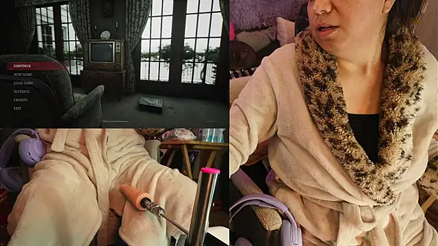 Snapshot of IndiaBlaze chatting on 11.27.25 IndiaBlaze online show from 11.27.25