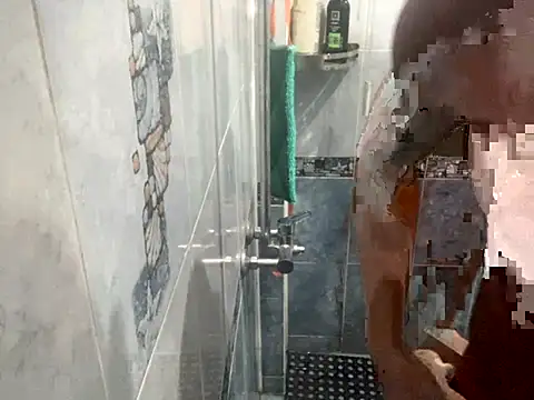 Snapshot of Arez333 chatting on 10.27.25 Arez333 online show from 10.27.25