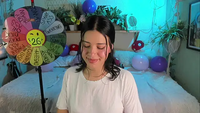 Snapshot of MiaaRose chatting on 12.04.25 MiaaRose online show from 12.04.25