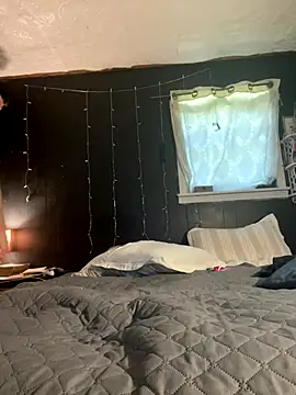 Snapshot of Tall_ItalianGuy chatting on 10.04.25 Tall ItalianGuy online show from 10.04.25