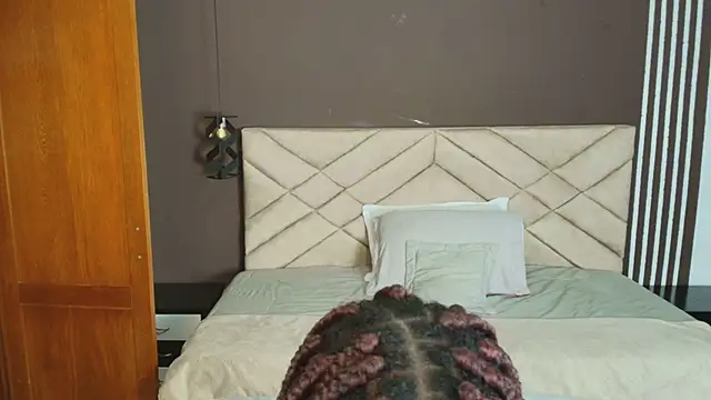 Raquel jones online show from 02.16.25