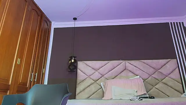 Raquel jones online show from 03.15.25