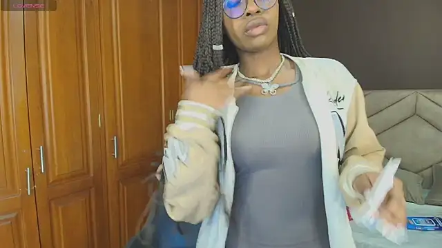 Raquel jones online show from 09.14.25