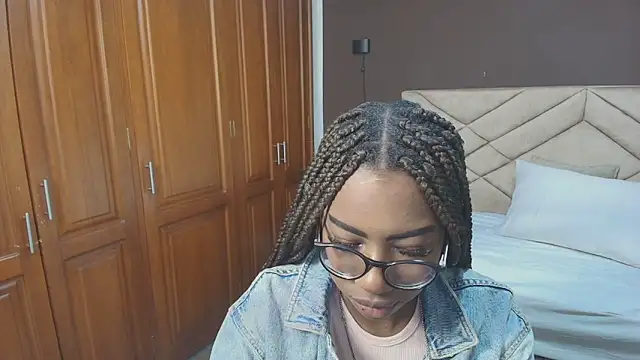 Raquel jones online show from 10.22.25