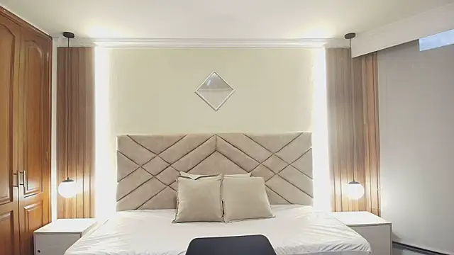 Snapshot of Raquel_jones chatting on 02.04.26 Raquel jones online show from 02.04.26