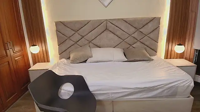 Snapshot of Raquel_jones chatting on 03.07.26 Raquel jones online show from 03.07.26