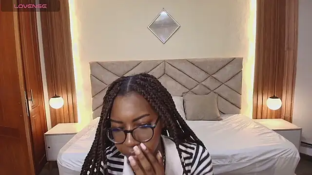 Snapshot of Raquel_jones chatting on 03.14.26 Raquel jones online show from 03.14.26