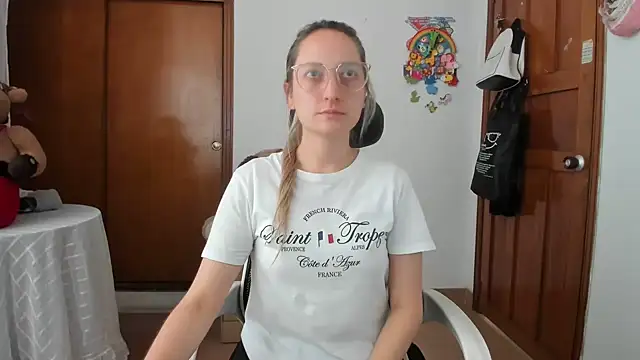 Adele johnsonn1 online show from 06.12.26