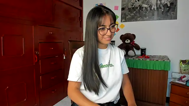 Isabellaa22 1 online show from 01.04.25