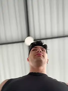 Snapshot of Valerio_James7 chatting on 02.14.25 Valerio James7 online show from 02.14.25