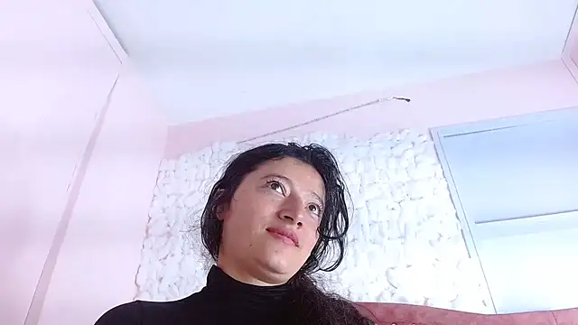 Snapshot of lunazulsj chatting on 01.25.25 lunazulsj online show from 01.25.25