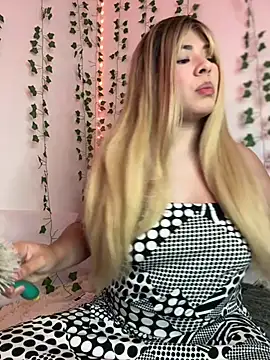 Grecia 21 online show from 02.14.25