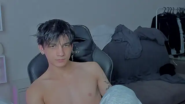 Snapshot of MarkBrowniii chatting on 12.09.24 MarkBrowniii online show from 12.09.24