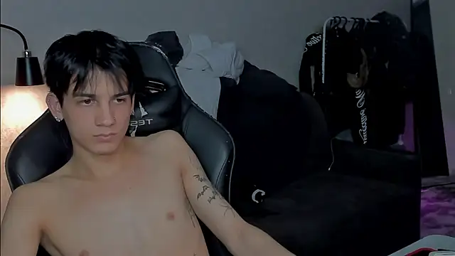 Snapshot of MarkBrowniii chatting on 01.20.25 MarkBrowniii online show from 01.20.25