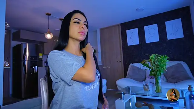 Snapshot of AnnaTaylor1 chatting on 03.22.25 AnnaTaylor1 online show from 03.22.25