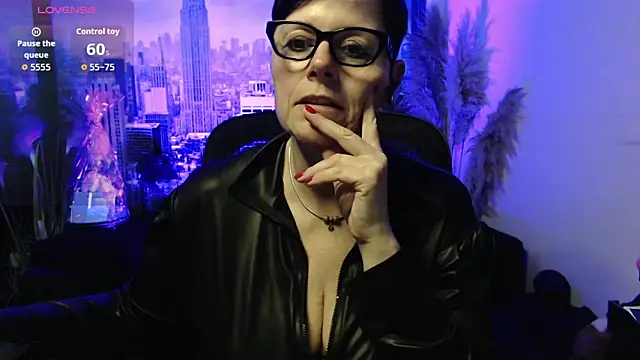 Snapshot of ninarandmann chatting on 05.04.26 ninarandmann online show from 05.04.26
