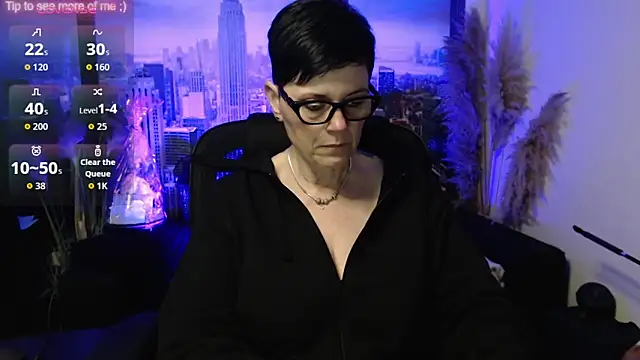 Snapshot of ninarandmann chatting on 05.21.26 ninarandmann online show from 05.21.26