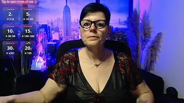 Snapshot of ninarandmann chatting on 06.06.26 ninarandmann online show from 06.06.26