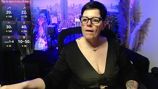 Snapshot of ninarandmann chatting on 06.16.26 ninarandmann online show from 06.16.26