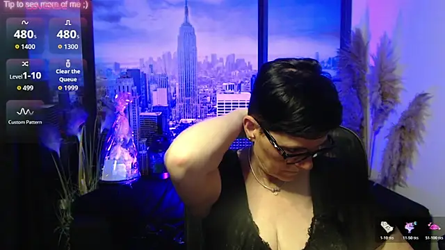 Snapshot of ninarandmann chatting on 06.28.26 ninarandmann online show from 06.28.26