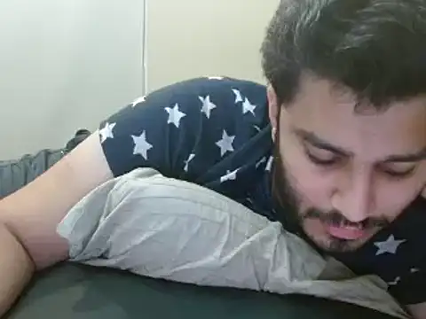 Snapshot of robintoit chatting on 12.03.24 robintoit online show from 12.03.24