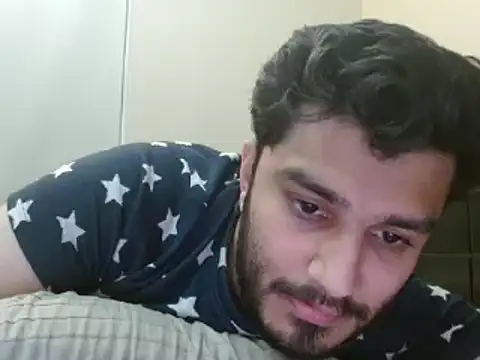 Snapshot of robintoit chatting on 12.04.24 robintoit online show from 12.04.24