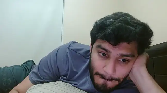 Snapshot of robintoit chatting on 12.10.24 robintoit online show from 12.10.24