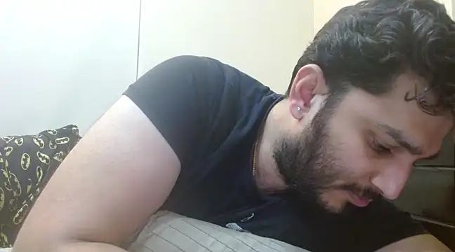 Snapshot of robintoit chatting on 12.12.24 robintoit online show from 12.12.24