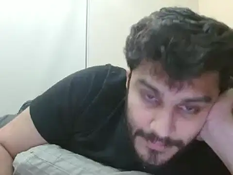 Snapshot of robintoit chatting on 01.08.25 robintoit online show from 01.08.25