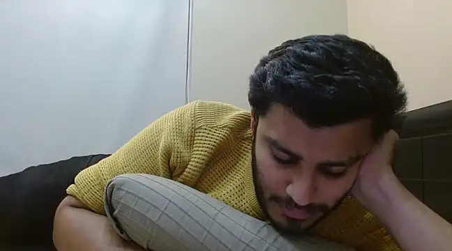 Snapshot of robintoit chatting on 02.14.25 robintoit online show from 02.14.25