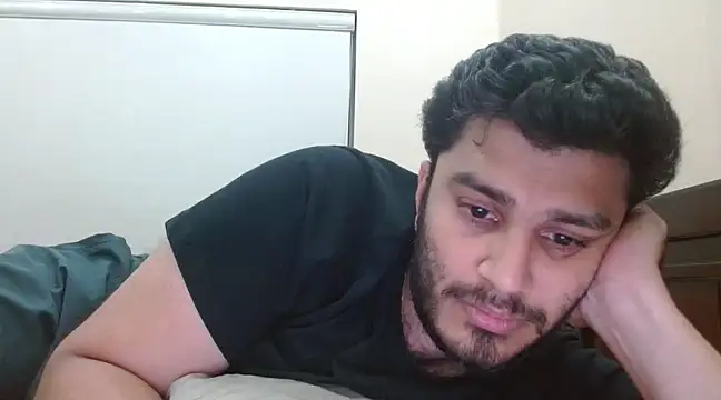 Snapshot of robintoit chatting on 02.16.25 robintoit online show from 02.16.25