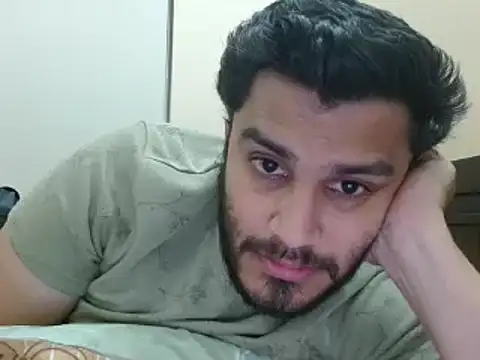 Snapshot of robintoit chatting on 02.22.25 robintoit online show from 02.22.25