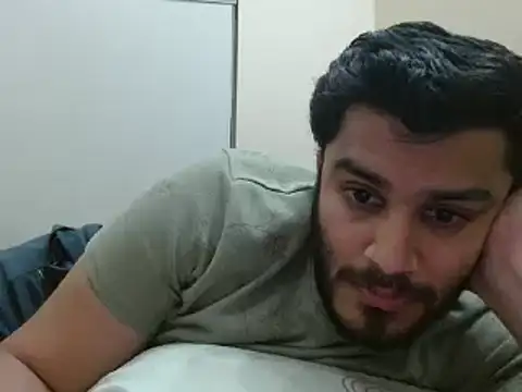 Snapshot of robintoit chatting on 02.23.25 robintoit online show from 02.23.25