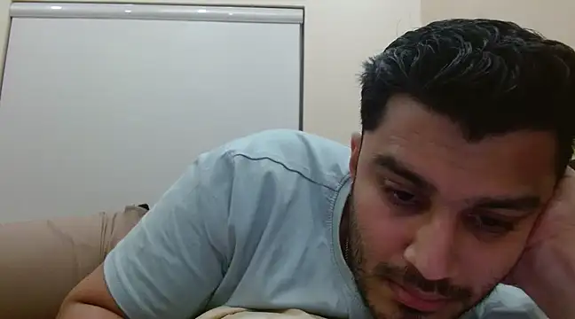 Snapshot of robintoit chatting on 03.14.25 robintoit online show from 03.14.25