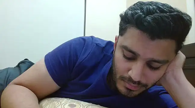 Snapshot of robintoit chatting on 03.20.25 robintoit online show from 03.20.25