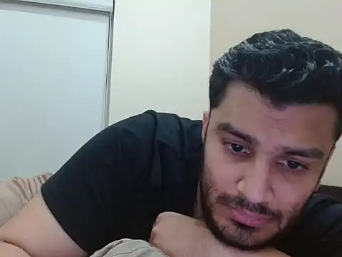 Snapshot of robintoit chatting on 09.09.25 robintoit online show from 09.09.25