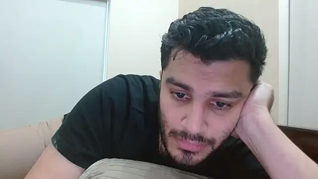 Snapshot of robintoit chatting on 09.10.25 robintoit online show from 09.10.25