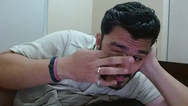 Snapshot of robintoit chatting on 09.14.25 robintoit online show from 09.14.25