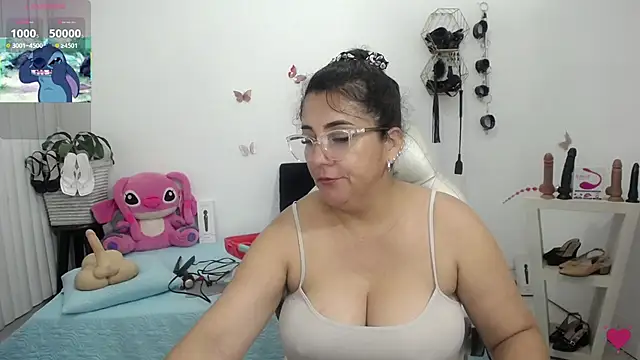 mom hot   online show from 06.15.26