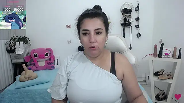 mom hot   online show from 06.19.26