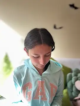 Bonniepark online show from 10.30.25