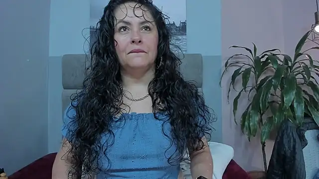hanny milf online show from 07.12.26