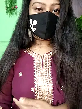 Idhika Paul online show from 01.08.26