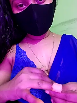 Idhika Paul online show from 05.14.26