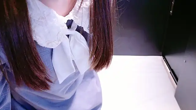 Snapshot of Naachan_ chatting on 03.16.25 Naachan  online show from 03.16.25