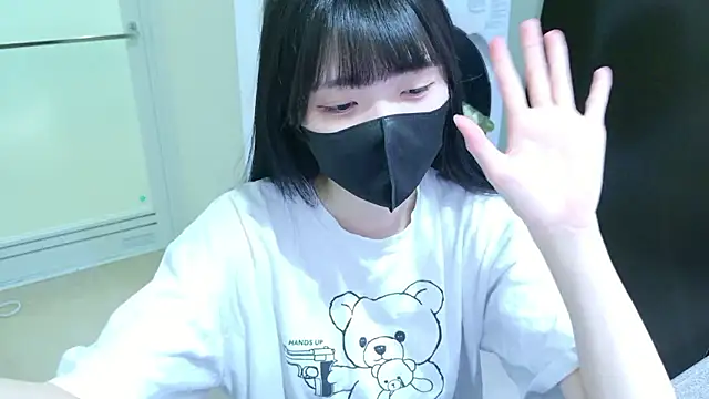irohani usagi online show from 04.27.26